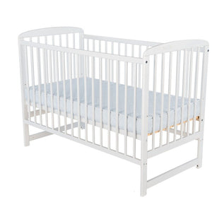 Patut din lemn bebe, 120x60 cm, Din lemn de pin, Stabil si rezistent, Inaltime saltea reglabila pe 3 nivele, Laterala cu 3 bete detasabile, EN716-1, EN716-2, Alb, Babyneeds, Ola