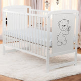 Patut din lemn bebe, 120x60 cm, Din lemn de pin si mdf, Stabil si rezistent, Inaltime saltea reglabila pe 3 nivele, Laterala cu 3 bete detasabile, EN716-1, EN716-2, Alb, Babyneeds, Timmi + Saltea 8 cm