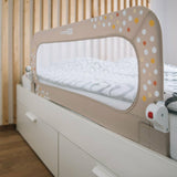 Protectie laterala pat, FreeON, Pentru bebe, Rabatabila, Instalare usoara, Dimensiune 135 x 57 cm, Little Dots, Conform cu standardul european BS7972:2001+A12009, Beige