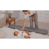 Bariera de protectie pentru pat, Lionelo, Lora XL, Pliabila, Sistem de blocare StandSafe, Geanta de transport inclusa, 150x46 cm, Conform cu BS 7972:2001+A1:2009, Gri