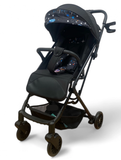 Carucior sport, ultrausor si ultrapliabil, cu pozitie de somn, tip troller, cu accesorii din piele, sarcina maxima 22 Kg, negru