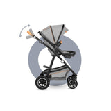 Carucior 3 in 1 Lionelo Amber, Cadru din aluminiu, Landou confortabil, Scaun auto testat ADAC, Accesorii incluse, Geanta parinti, pana la 22 kg, Certificat EN1888, Gri Deschis