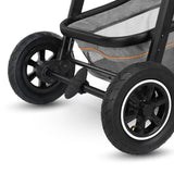 Carucior 3 in 1 Lionelo Amber, Cadru din aluminiu, Landou confortabil, Scaun auto testat ADAC, Accesorii incluse, Geanta parinti, pana la 22 kg, Certificat EN1888, Gri Deschis