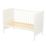 Patut din lemn bebe, 120x60 cm, Cu sertar, Cu sina speciala pentru dentitie, Multifunctional, EN716-1, EN716-2, Alb, Qmini, Julia + Saltea 10 cm