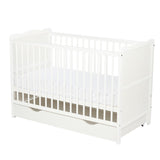 Patut din lemn bebe, 120x60 cm, Cu sertar, Cu sina speciala pentru dentitie, Multifunctional, EN716-1, EN716-2, Alb, Qmini, Julia + Saltea 10 cm