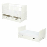 Patut din lemn bebe, 120x60 cm, Cu sertar, Cu sina speciala pentru dentitie, Multifunctional, EN716-1, EN716-2, Alb, Qmini, Julia + Saltea 8 cm