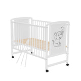 Patut din lemn bebe, 120x60 cm, Din lemn de pin si mdf, Stabil si rezistent, Inaltime saltea reglabila pe 3 nivele, Laterala cu 3 bete detasabile, EN716-1, EN716-2, Alb, Qmini, Timmi Elephant