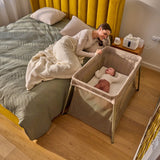 Patut multifunctional, Lionelo, Alice, 3 in 1, 2 trepte de inaltime pentru saltea, Pliabil, Material rezistent Oxford 300D, Cu iesire laterala, Geanta de transport, Pana 15 kg, 0 luni+, 104×70×74 cm, Gri