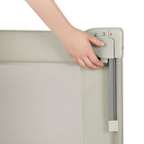 Patut pliant multifunctional, Lionelo, Ellen, Cu laterala culisanta, Nivel suplimentar, Intrare laterala cu fermoar, 2 roti, Saltea pliabila si geanta de transport incluse, 0- 36 luni, Pana la 15 kg, 120x60 cm, Conform cu EN 716, Bej