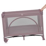 Patut pliant, Lionelo, Laura, 102 x 74 cm, Cu doua nivele, Functie de tarc, Cu roti, Include salteluta si geanta de transport, Pereti din plasa, Deschidere laterala, Pana la 15 kg, 0 luni +, Roz