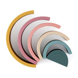Jucarie pentru stivuire, Petite&Mars, Curcubeu, 14x7.5x5 cm, Silicon, Fara BPA, 6 piese, 12 luni+, Galben