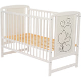 Patut din lemn bebe, 120x60 cm, Din lemn de pin si mdf, Stabil si rezistent, Inaltime saltea reglabila pe 3 nivele, Laterala cu 3 bete detasabile, EN716-1, EN716-2, Alb, Qmini, Timmi Heart