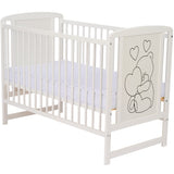 Patut din lemn, 120x60 cm, Din lemn de pin si mdf, Stabil si rezistent, Inaltime saltea reglabila pe 3 nivele, Laterala cu 3 bete detasabile, EN716-1, EN716-2, Alb, Qmini, Timmi Heart + Saltea 12 cm