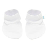 Set pentru bebe, New Baby, I AM, 7 piese, Cu botosei, jacheta maneca lunga, caciulita, body cu maneca lunga, pantalonasi si salopeta cu botosei si manusi, 100% bumbac, Marime 56, 0-3 luni, White