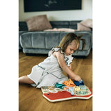 Tablita cu activitati, Free2Play, Din lemn, Cu elemente interactive, Dezvolta coordonarea mana-ochi, 40x30x6,5 cm, 18 luni+, Multicolor