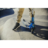 Trotineta, Lionelo, Whizz, Pentru Acrobatii, Rulmenti ABEC-9, 20 - 100 kg, Conform cu standardul european de securitate EN14619, Multicolor