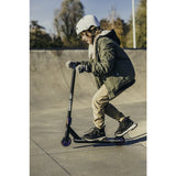 Trotineta, Lionelo, Whizz, Pentru Acrobatii, Rulmenti ABEC-9, 20 - 100 kg, Conform cu standardul european de securitate EN14619, Multicolor