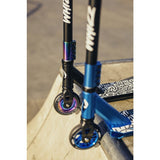 Trotineta, Lionelo, Whizz, Pentru Acrobatii, Rulmenti ABEC-9, 20 - 100 kg, Conform cu standardul european de securitate EN14619, Multicolor